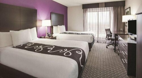 Гостиница Bloom Hotel в Миннетонке