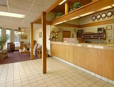 Гостиница Costa Mesa Inn в Коста-Меса