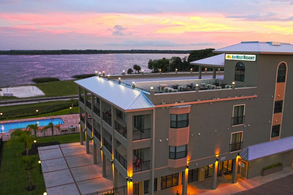 Фото Key West Resort on Lake Dora