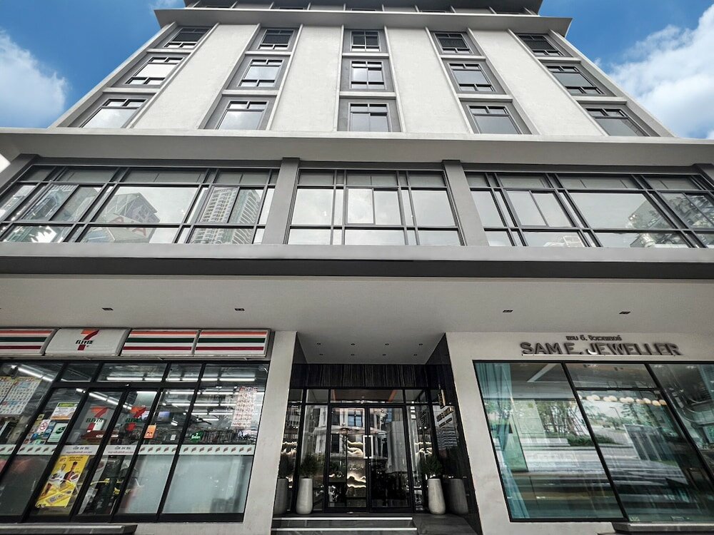 Фото Sam E Hotel Bangkok Sathorn