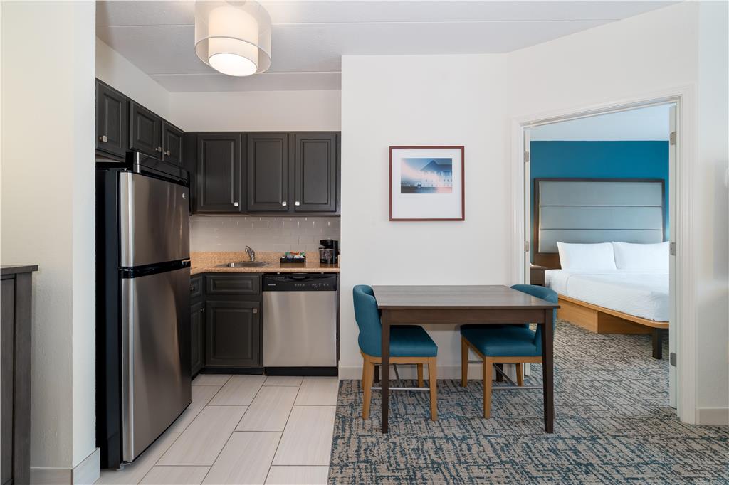 Фото Homewood Suites by Hilton Eatontown
