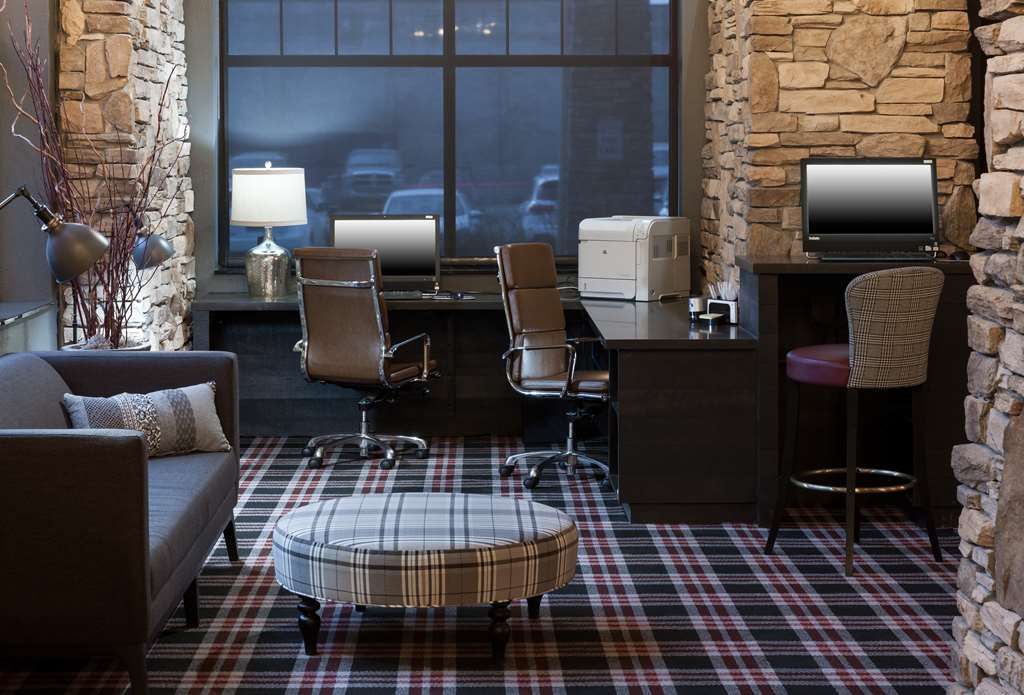 Фото Embassy Suites Anchorage