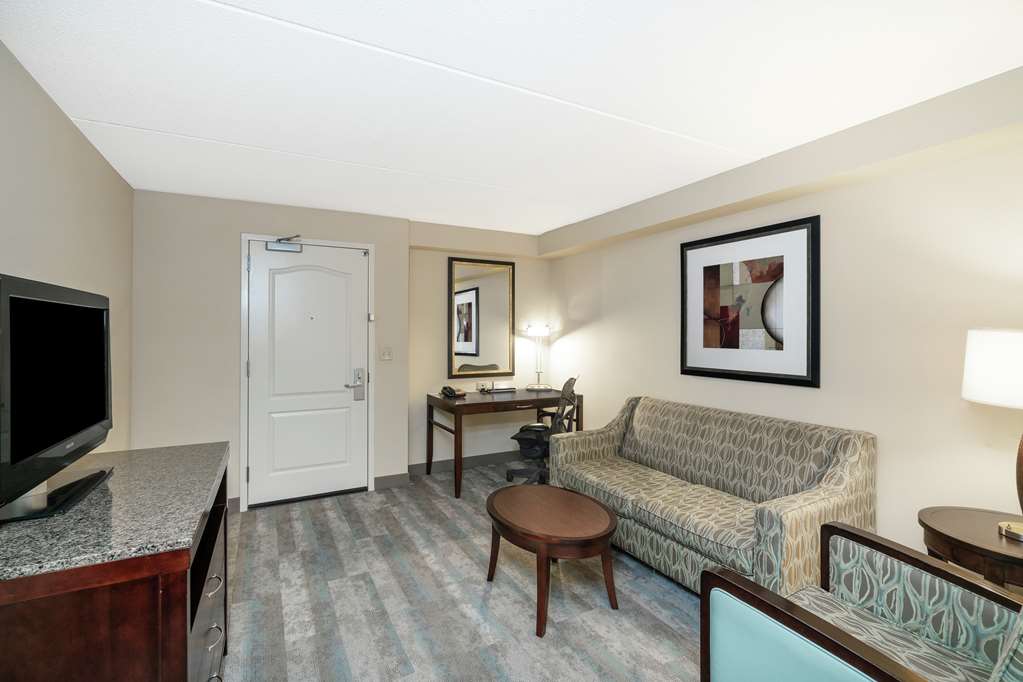 Фото Hilton Garden Inn Richmond Airport