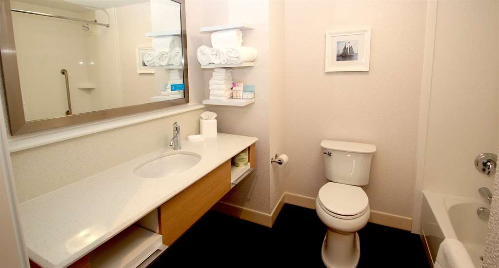Фото Hampton Inn Suffolk