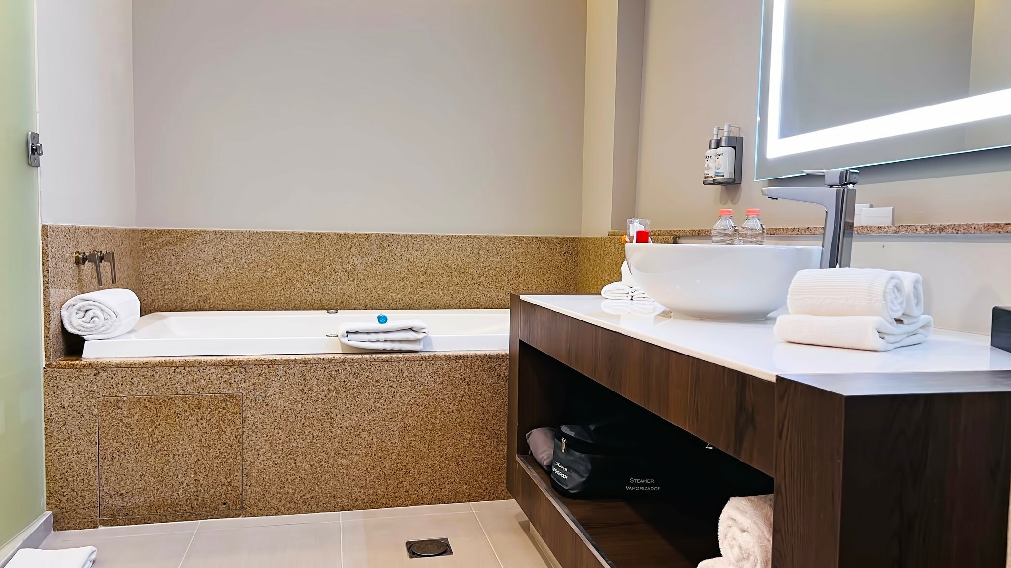 Фото Holiday Inn Mexico City - Plaza Universidad, an Ihg Hotel