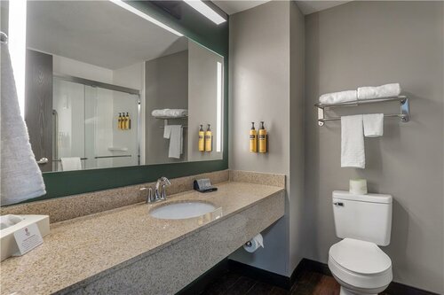 Гостиница Best Western Plus Executive Inn в Сент Мерис