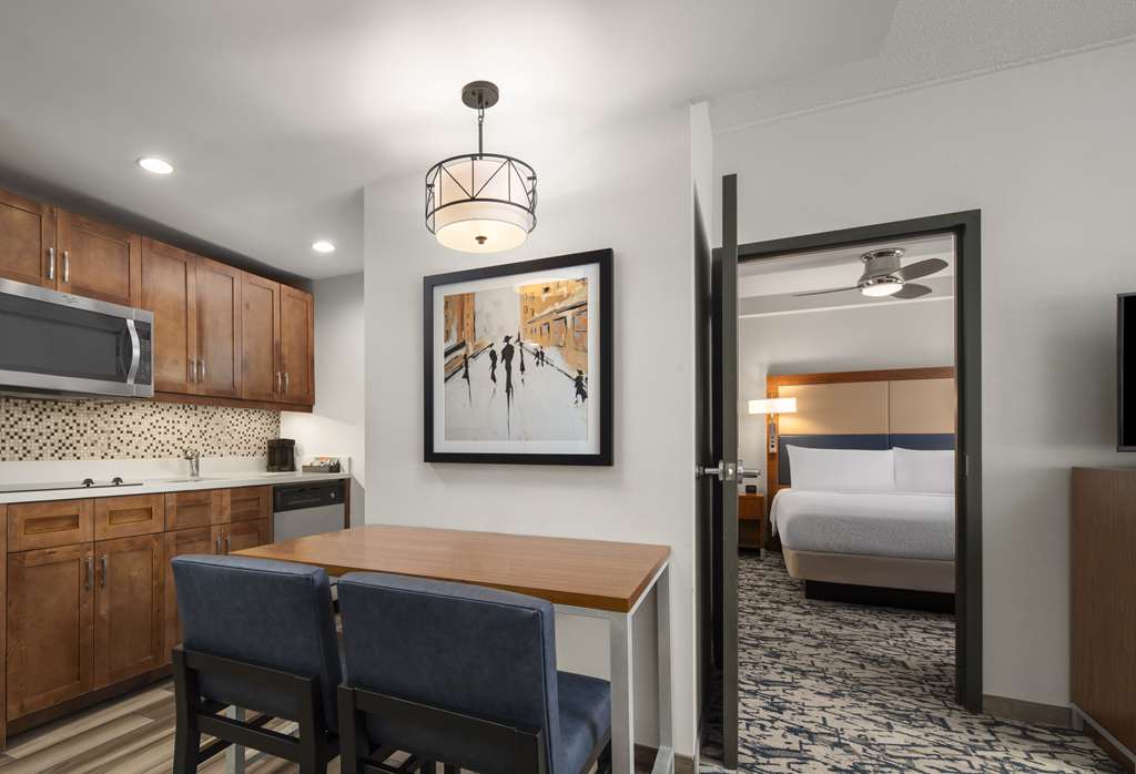 Фото Homewood Suites by Hilton Boston Brookline-Longwood Medical