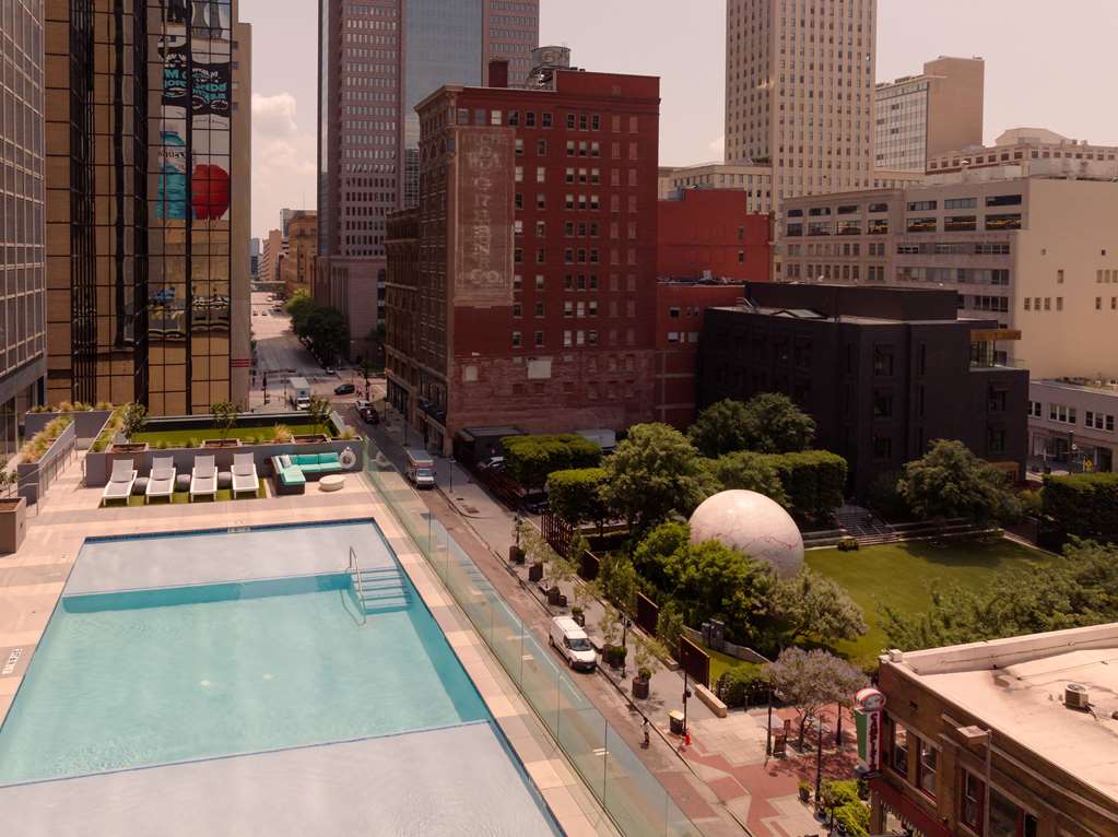 Фото Hilton Garden Inn Downtown Dallas