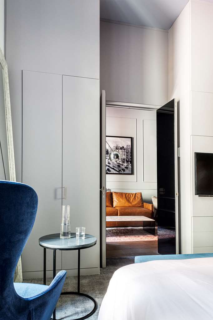 Фото Radisson Blu Hotel, Madrid Prado