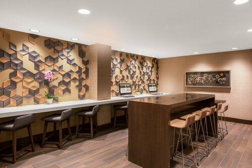 Гостиница Holiday Inn La Mirada, an Ihg Hotel в Буэна-Парк