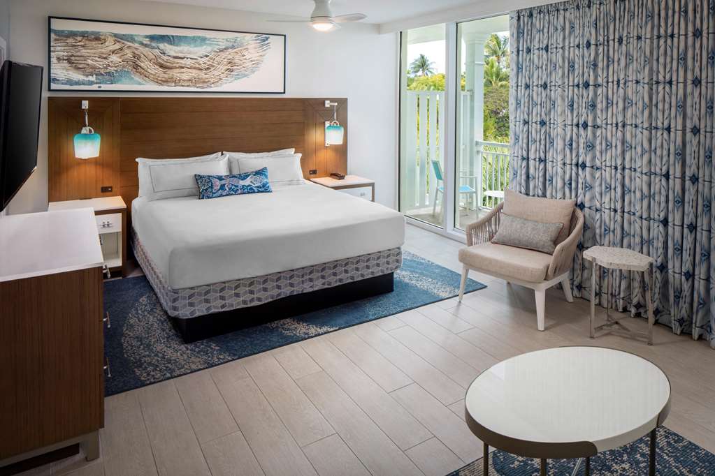 Фото The Reach Key West, Curio Collection by Hilton
