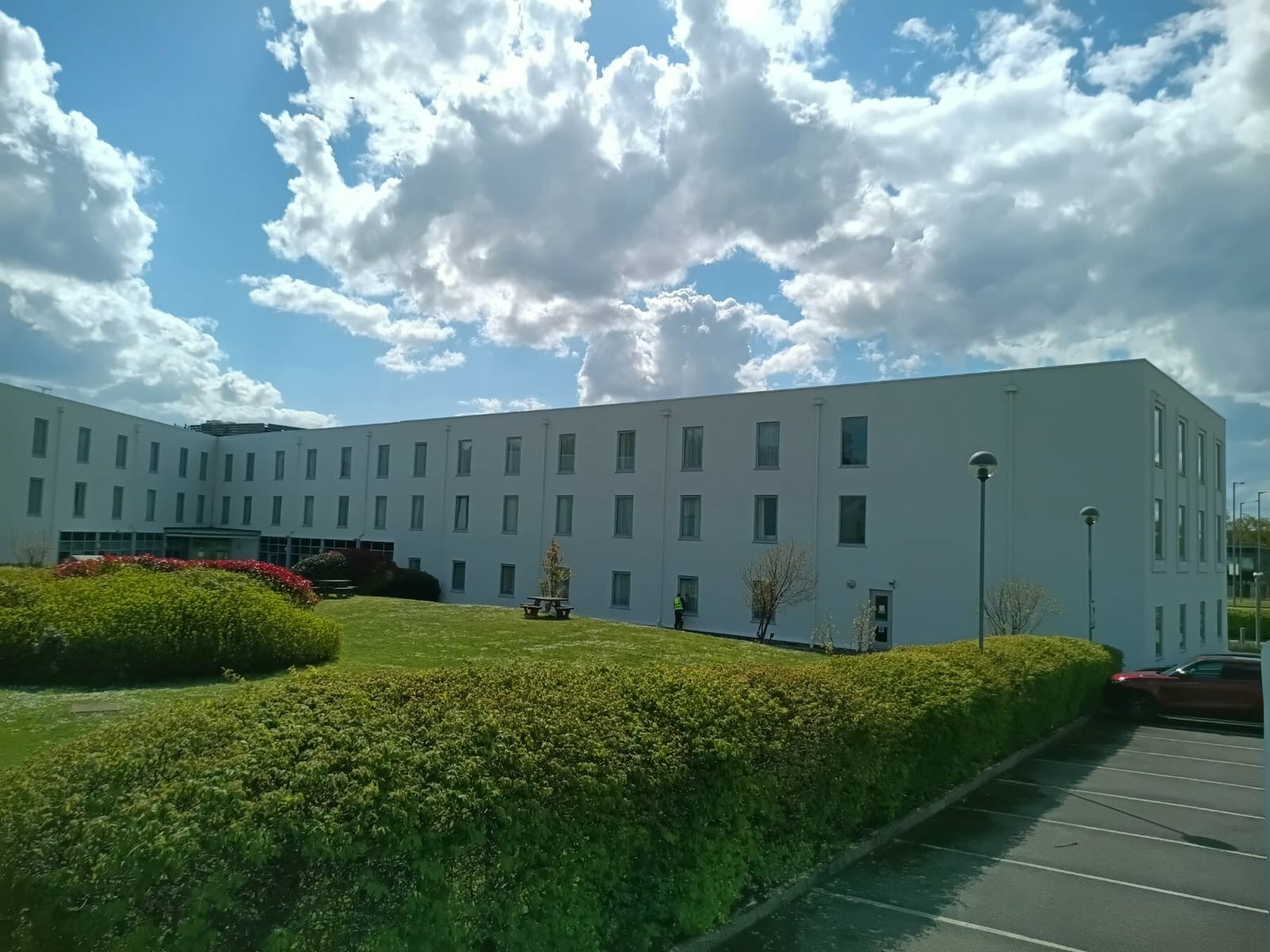 Фото Hilton Garden Inn Luton North
