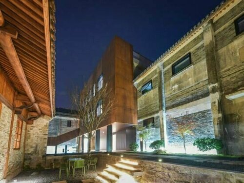 Гостиница Yufengli Hotel в Линьхае