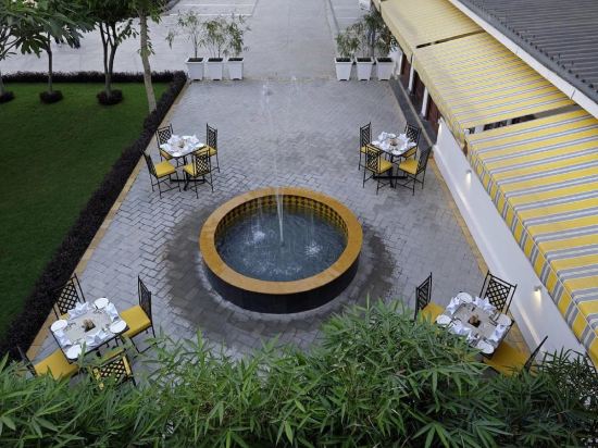 Фото Lebua Lucknow