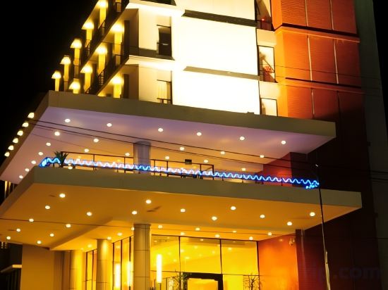 Фото Aston Ketapang City Hotel