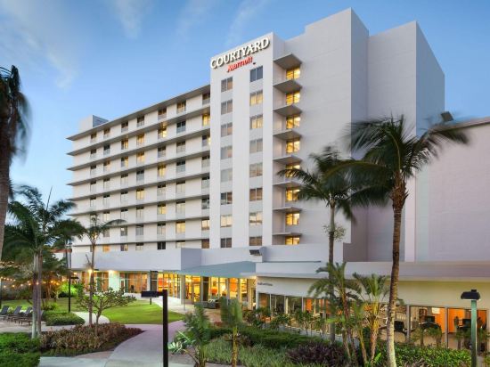 Фото Courtyard by Marriott Miami Airport