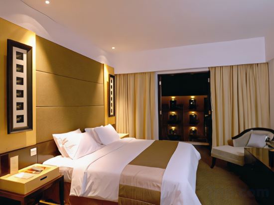 Фото Hotel Santika Premiere Malang