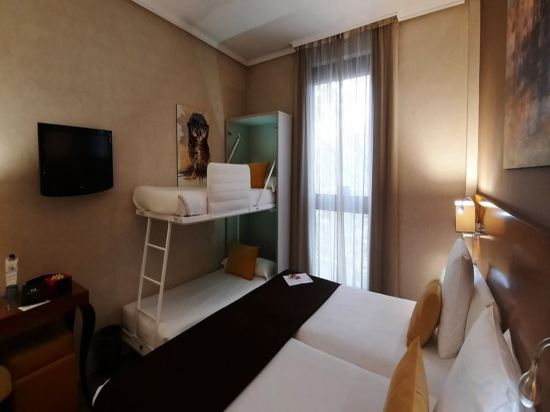 Фото Hotel Puerta de Toledo