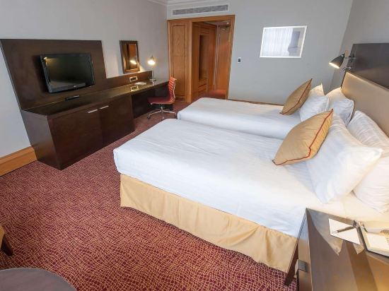 Фото Leonardo Royal Southampton Grand Harbour