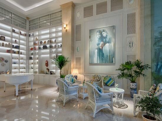 Фото Au Lac Charner Hotel