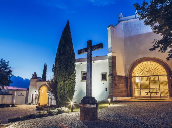 Фото Convento do Espinheiro, Historic Hotel & SPA