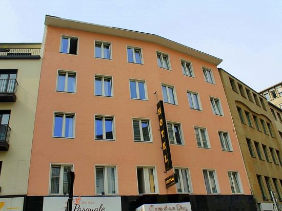 Фото отеля 2