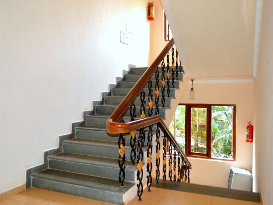 Фото Mayflower Beach Resort