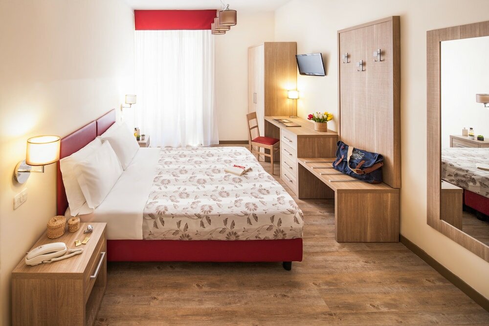 Фото Hotel Centrale Curtis