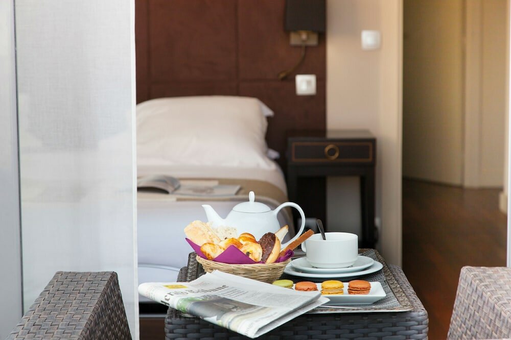 Фото Nehô Suites Cannes Croisette