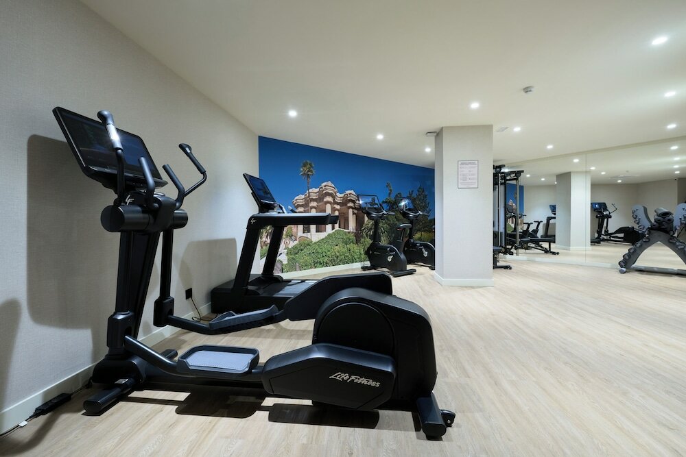 Фото Отель Catalonia Park Güell