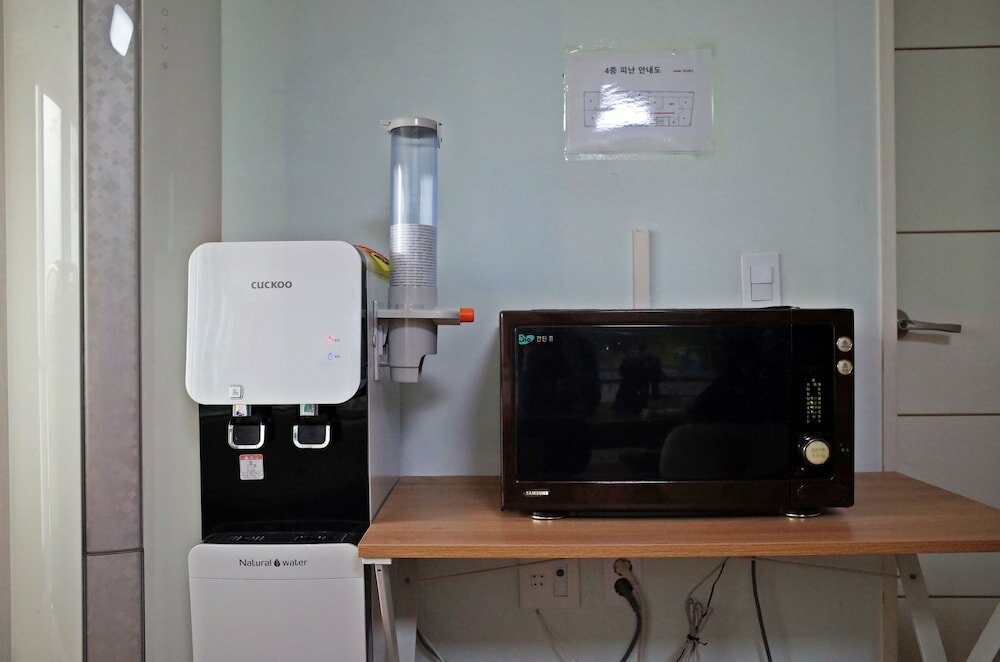 Фото Yakorea Hostel Gangnam