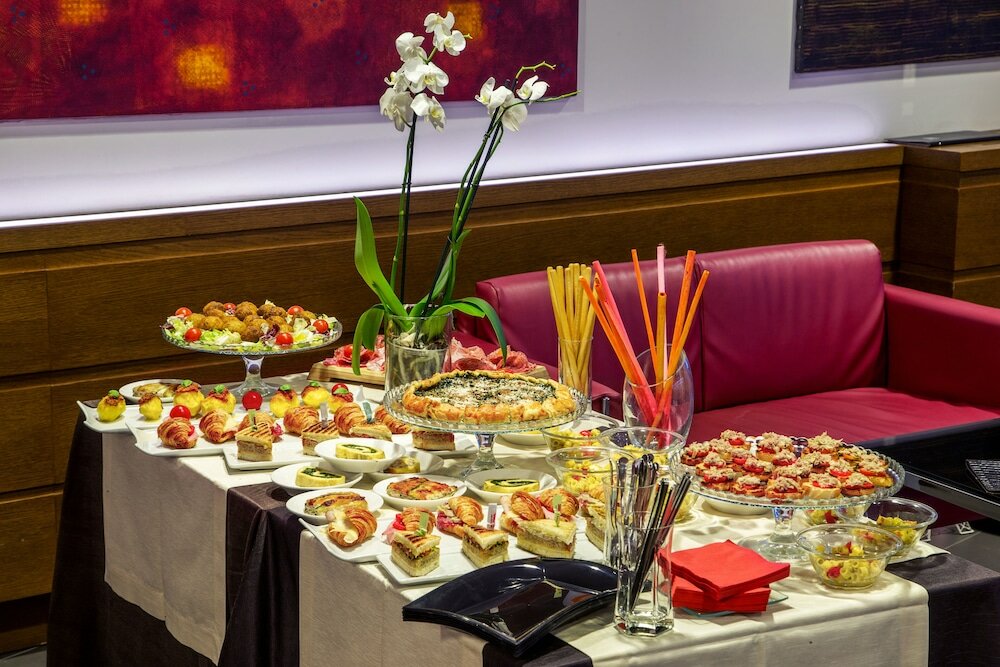 Фото Hotel Domidea