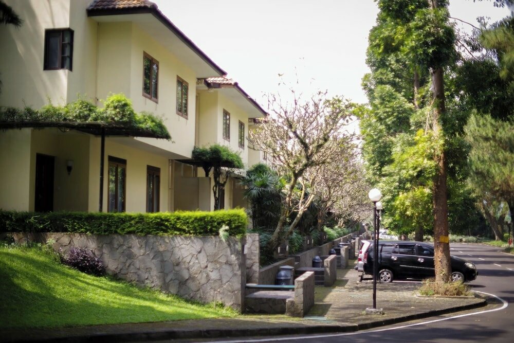 Фото Puri Setiabudhi Residence