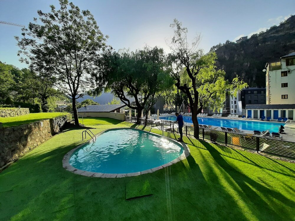 Фото Hotel SPA Termes Carlemany