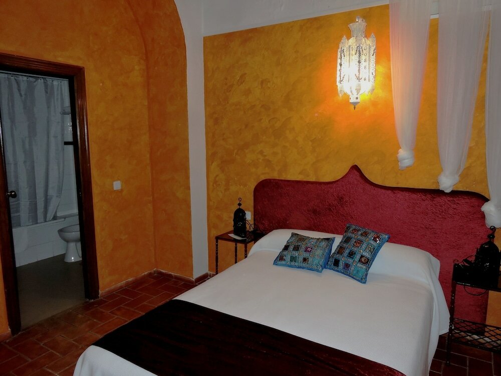 Фото Hotel La Fonda del Califa