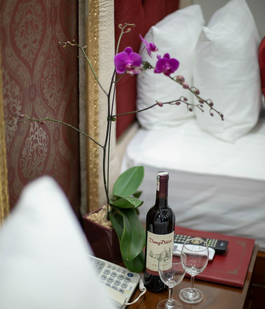 Фото Hanoi Lotus Boutique Hotel