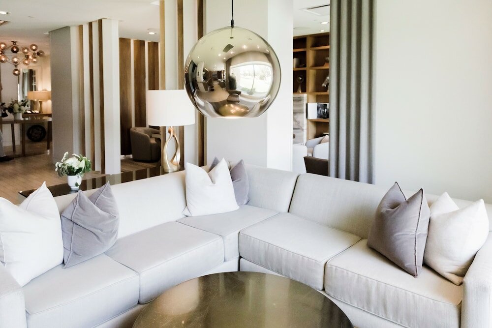 Фото The James Hotel