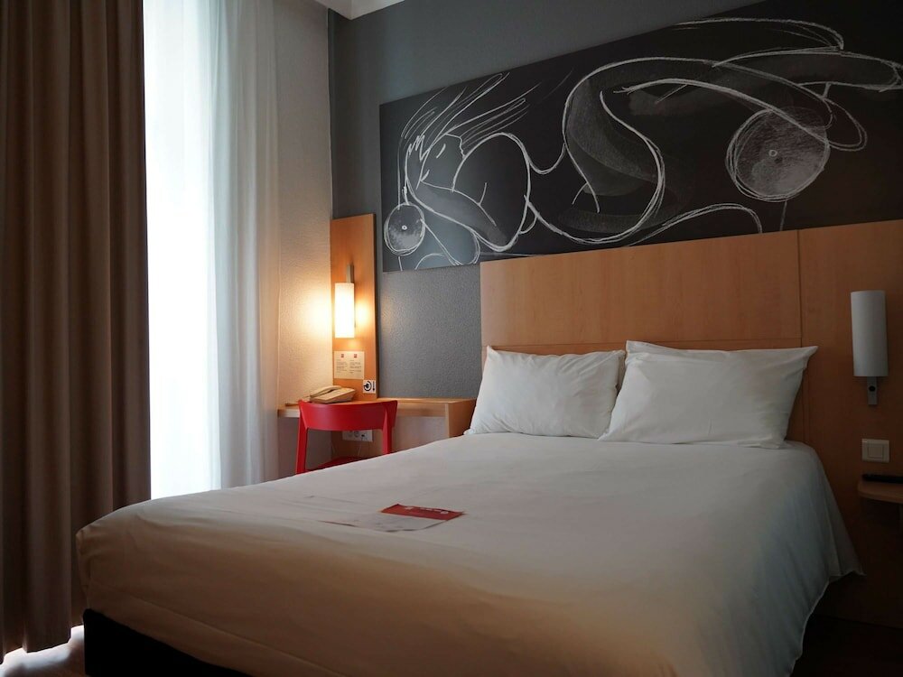 Фото Ibis Nice Centre Notre Dame