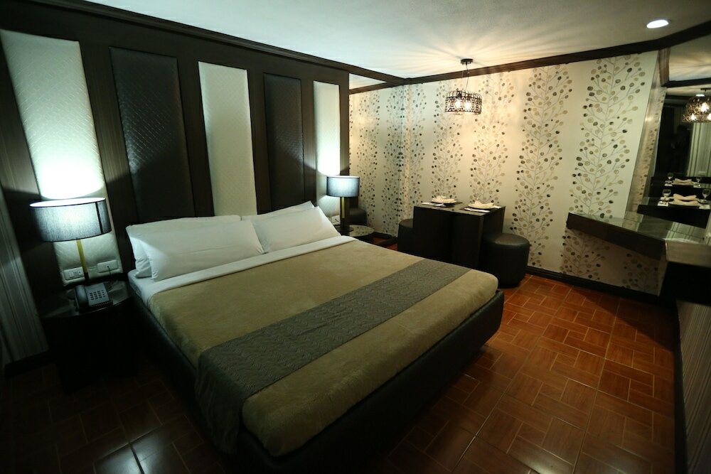 Фото Victoria Court Balintawak