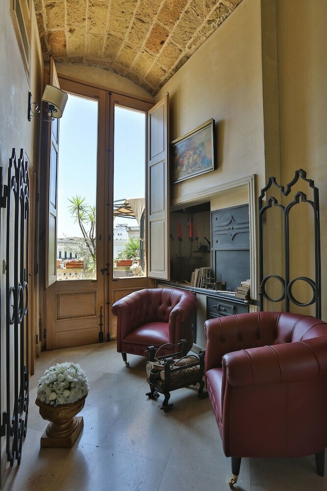 Фото Castello Castriota Scanderbeg Suites De Charme