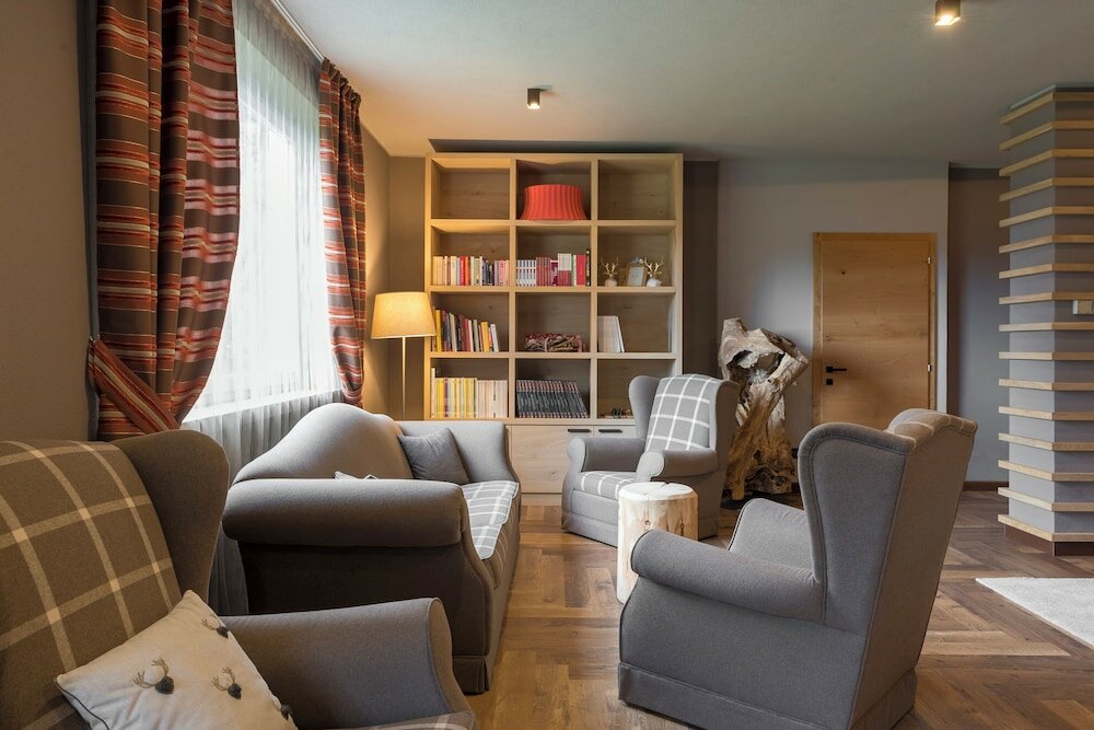 Фото X Alp Hotel