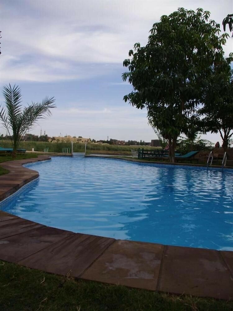 Фото Al Baeirat Hotel