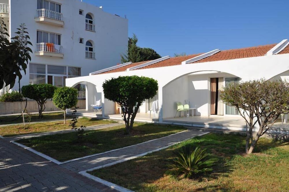 Фото Hotel Sempati