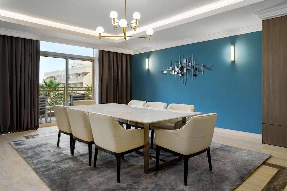 Фото Radisson Hotel Riyadh Airport