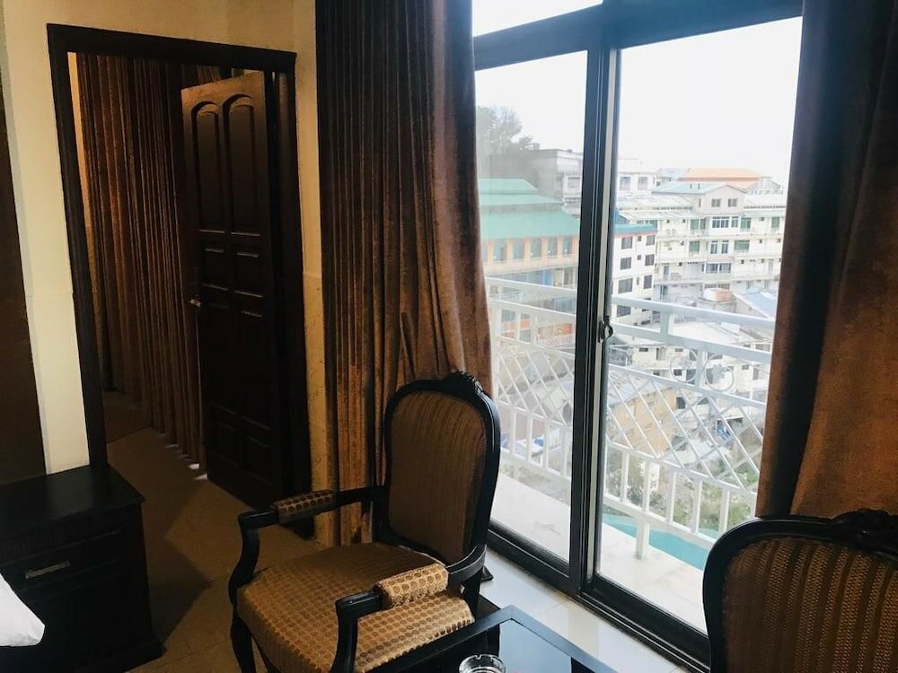 Фото Отель One Murree