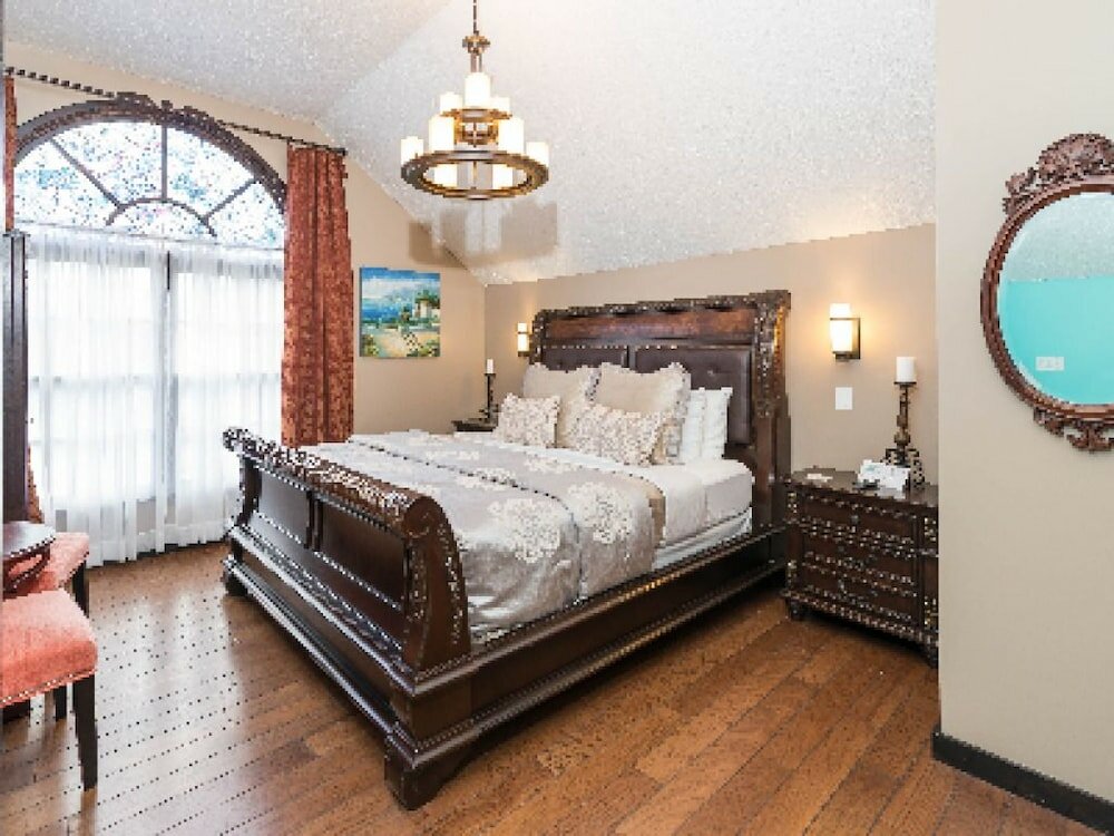 Фото Old City House Inn and Restaurant