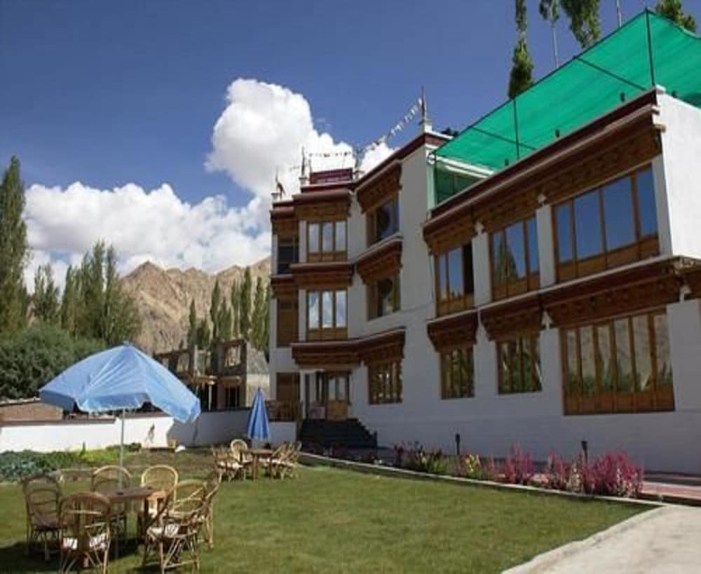 Фото Hotel Ladakh Himalayan Retreat