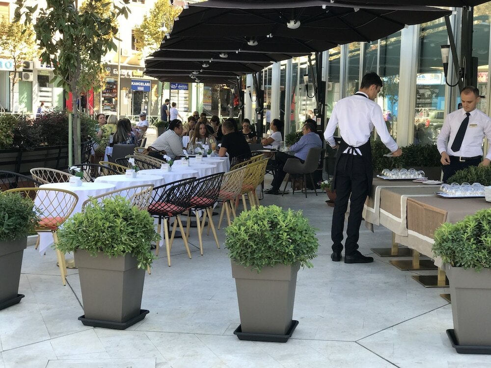 Фото Hotel Colosseo Tirana