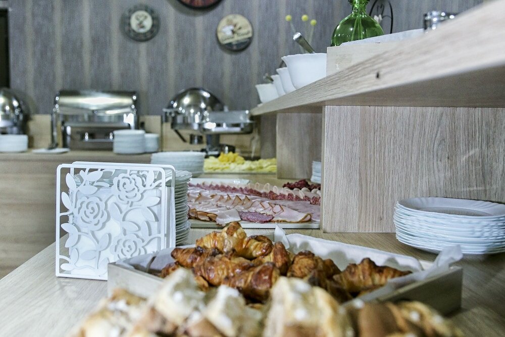 Фото Prestige Boutique Hotel Craiova