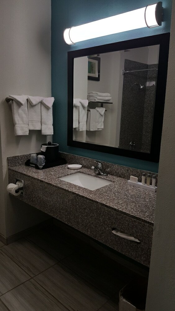 Фото Best Western Plus Blue Angel Inn